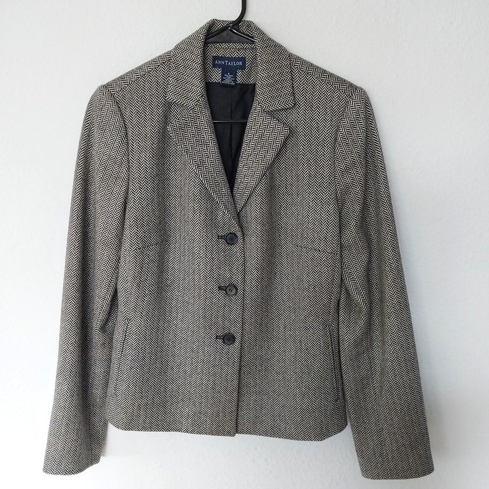 Ann Taylor Gray and Black Herringbone Print 100% Wool Three Button Blazer